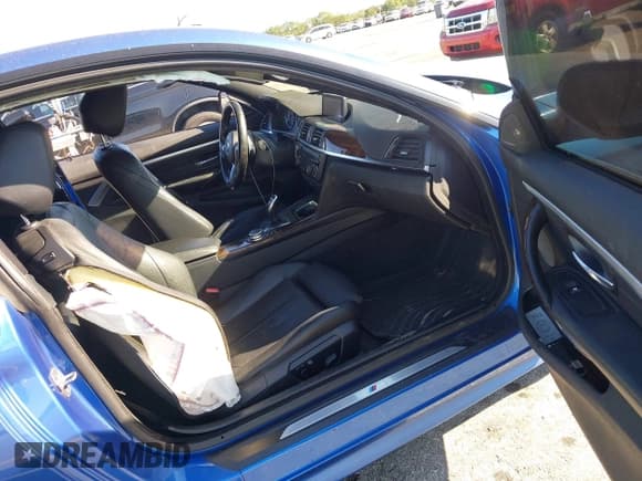 ✅ 2015 BMW 4 Series 428i xDrive • VIN: WBA3N9C57FK247763 • Lot: 41783892. Listed on IAAI with 158,813 mi. Free auction sales archive from the USA and detailed vehicle history report at DreamBid. Image 5.