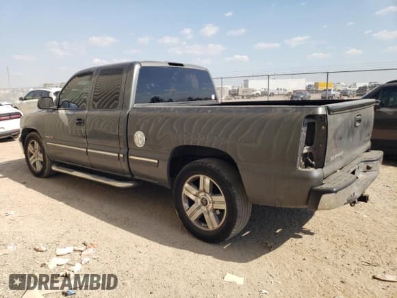 ✅ 2001 Chevrolet Silverado 1500 LS • VIN: 2GCEC19V911195992 • Лот: 75047424. Опубликован ранее на Copart с пробегом 264 816 миль. Бесплатный доступ к архиву аукционных продаж из США и подробный отчёт об истории автомобиля на DreamBid. Изображение 2.