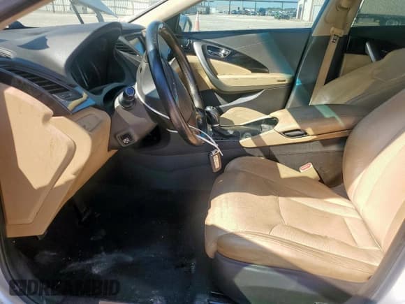 ✅ 2012 Hyundai Azera • VIN: KMHFH4JG8CA180568 • Лот: 71620145. Опубликован ранее на Copart с пробегом 192 343 миль. Бесплатный доступ к архиву аукционных продаж из США и подробный отчёт об истории автомобиля на DreamBid. Изображение 7.