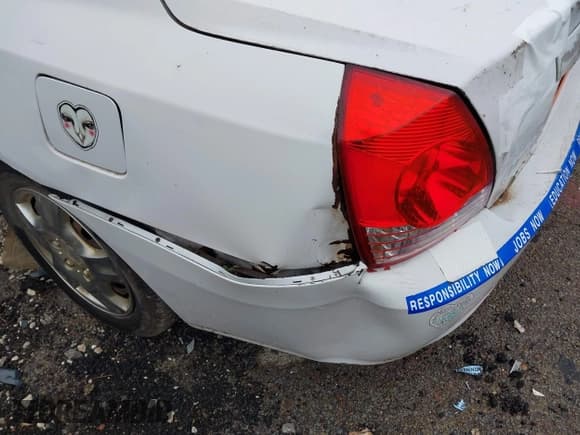 ✅ 2006 Hyundai Elantra GLS • VIN: KMHDN46D56U298725 • Lot: 41499487. Wystawiony na IAAI z przebiegiem 243 228 mil. Bezpłatny archiwum sprzedaży aukcyjnych z USA i szczegółowy raport historii pojazdu na DreamBid. Zdjęcie 13.