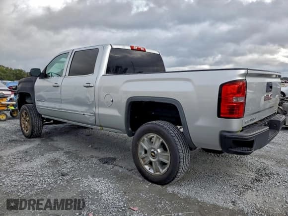 ✅ 2014 GMC Sierra 1500 SLE • VIN: 3GTU2UEC3EG118679 • Лот: 95316665. Опубликован ранее на Copart с пробегом 135 488 миль. Бесплатный доступ к архиву аукционных продаж из США и подробный отчёт об истории автомобиля на DreamBid. Изображение 2.