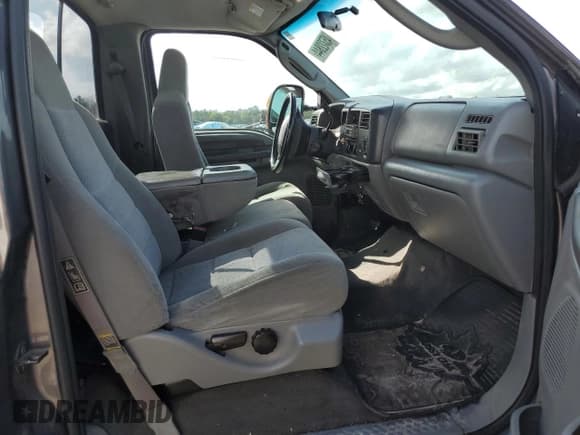 ✅ 2004 Ford F-250 XL • VIN: 1FTNF21L34EB19064 • Lot: 45322844. Listed on Copart with 222,794 mi. Free auction sales archive from the USA and detailed vehicle history report at DreamBid. Image 10.