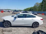 ✅ 2022 BMW 2 Series 228i • VIN: WBA53AK07N7K22207 • Lot: 41983008. Wystawiony na IAAI z przebiegiem 58 436 mil. Bezpłatny archiwum sprzedaży aukcyjnych z USA i szczegółowy raport historii pojazdu na DreamBid. Zdjęcie 15.