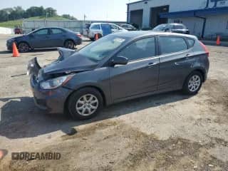 2012 Hyundai Accent GS z VIN KMHCT5AE6CU023240, wystawiony jako Copart lot #60315205 z przebiegiem 134 875 mil mil oraz Nie do naprawy • Non repairable. Historia ofert i sprzedaży dostępna na DreamBid. Obrazek 1.