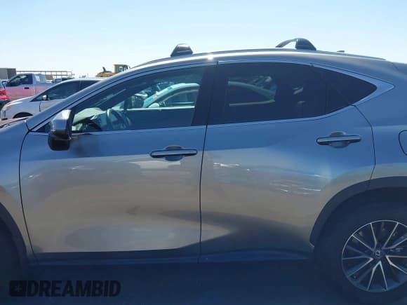 ✅ 2024 Lexus NX 350 Premium • VIN: 2T2GGCEZ3RC049310 • Лот: 42551581. Опубликован ранее на IAAI с пробегом 12 938 миль. Бесплатный доступ к архиву аукционных продаж из США и подробный отчёт об истории автомобиля на DreamBid. Изображение 14.