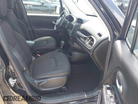 ✅ 2017 Jeep Renegade Altitude • VIN: ZACCJABB6HPG34806 • Lot: 42414260. Listed on IAAI with 134,399 mi. Free auction sales archive from the USA and detailed vehicle history report at DreamBid. Image 5.