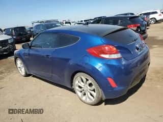 2015 Hyundai Veloster z VIN KMHTC6AD0FU241885, wystawiony jako Copart lot #70447094 z przebiegiem 175 075 mil mil oraz Szkoda całkowita • Salvage title. Historia ofert i sprzedaży dostępna na DreamBid. Obrazek 2.
