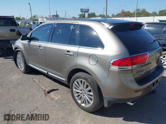 ✅ 2012 Lincoln MKX • VIN: 2LMDJ6JK9CBL08353 • Lot: 43544998. Listed on IAAI with 206,513 mi. Free auction sales archive from the USA and detailed vehicle history report at DreamBid. Image 3.