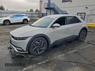 ✅ 2024 Hyundai Ioniq 5 SE • VIN: KM8KM4DE1RU307690 • Лот: 93087805. Опубликован ранее на Copart с пробегом 21 245 миль. Бесплатный доступ к архиву аукционных продаж из США и подробный отчёт об истории автомобиля на DreamBid. Изображение 1.