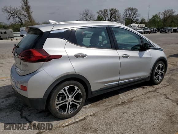 ✅ 2017 Chevrolet Bolt EV Premier • VIN: 1G1FX6S07H4181794 • Lot: 53393755. Wystawiony na Copart z przebiegiem 69 955 mil. Bezpłatny archiwum sprzedaży aukcyjnych z USA i szczegółowy raport historii pojazdu na DreamBid. Zdjęcie 3.