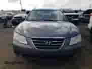 2009 Hyundai Sonata GLS z VIN 5NPET46C29H553027, wystawiony jako Copart lot #67525304 z przebiegiem 187 712 mil mil oraz Szkoda całkowita • Salvage title. Historia ofert i sprzedaży dostępna na DreamBid. Obrazek 5.