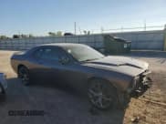 ✅ 2018 Dodge Challenger SXT Plus • VIN: 2C3CDZAG8JH229738 • Lot: 85895085. Wystawiony na Copart z przebiegiem 44 668 mil. Bezpłatny archiwum sprzedaży aukcyjnych z USA i szczegółowy raport historii pojazdu na DreamBid. Zdjęcie 4.