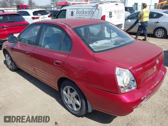 ✅ 2004 Hyundai Elantra GLS • VIN: KMHDN46D84U775922 • Lot: 41725212. Wystawiony na IAAI z przebiegiem 111 432 mil. Bezpłatny archiwum sprzedaży aukcyjnych z USA i szczegółowy raport historii pojazdu na DreamBid. Zdjęcie 3.