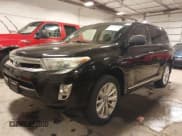 ✅ 2012 Toyota Highlander Limited • VIN: JTEDC3EH8C2009090 • Lot: 41224910. Listed on IAAI with 176,460 mi. Free auction sales archive from the USA and detailed vehicle history report at DreamBid. Image 19.