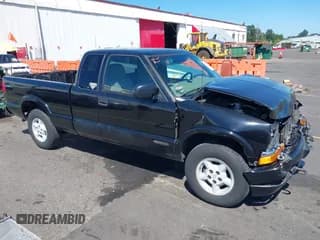 ✅ 2003 Chevrolet S-10 LS • VIN: 1GCDT19X238104848 • Лот: 42773266. Опубликован ранее на IAAI с пробегом 172 654 миль. Бесплатный доступ к архиву аукционных продаж из США и подробный отчёт об истории автомобиля на DreamBid. Изображение 1.