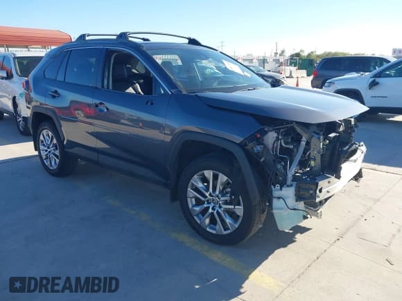 ✅ 2024 Toyota RAV4 XLE Premium • VIN: 2T3C1RFV5RC298640 • Lot: 43519245. Wystawiony na IAAI z przebiegiem 31 001 mil. Bezpłatny archiwum sprzedaży aukcyjnych z USA i szczegółowy raport historii pojazdu na DreamBid. Zdjęcie 1.