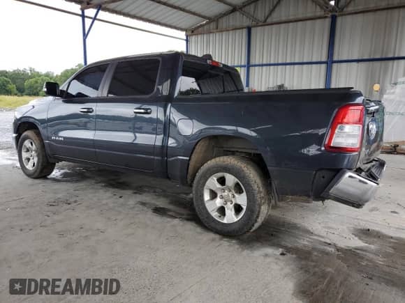 2019 Ram 1500 Big Horn z VIN 1C6SRFFTXKN663298, wystawiony jako Copart lot #67777955 z przebiegiem 82 644 mil mil oraz Szkoda całkowita • Salvage title. Historia ofert i sprzedaży dostępna na DreamBid. Obrazek 2.