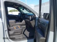 ✅ 2024 GMC Sierra 1500 AT4 • VIN: 1GTUUEEL8RZ370157 • Лот: 42926287. Опубликован ранее на IAAI с пробегом 9 636 миль. Бесплатный доступ к архиву аукционных продаж из США и подробный отчёт об истории автомобиля на DreamBid. Изображение 5.