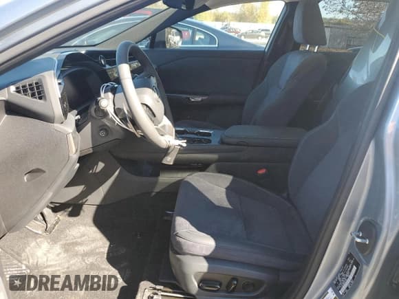 ✅ 2023 Lexus RZ 450e Premium • VIN: JTJAAAAB8PA014561 • Lot: 72955124. Wystawiony na Copart z przebiegiem 5 230 mil. Bezpłatny archiwum sprzedaży aukcyjnych z USA i szczegółowy raport historii pojazdu na DreamBid. Zdjęcie 7.