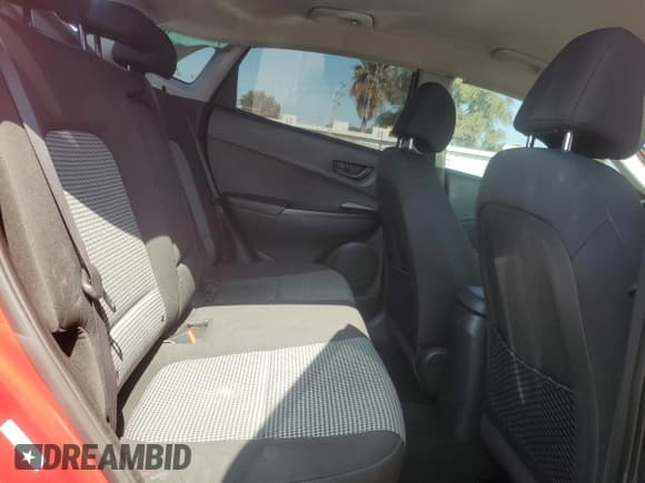 ✅ 2021 Hyundai Kona SE • VIN: KM8K12AA6MU611637 • Лот: 72402264. Опубликован ранее на Copart с пробегом 131 377 миль. Бесплатный доступ к архиву аукционных продаж из США и подробный отчёт об истории автомобиля на DreamBid. Изображение 11.