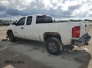 ✅ 2008 Chevrolet Silverado 2500HD Work Truck • VIN: 1GCHC29K38E215073 • Lot: 61954065. Wystawiony na Copart z przebiegiem 332 337 mil. Bezpłatny archiwum sprzedaży aukcyjnych z USA i szczegółowy raport historii pojazdu na DreamBid. Zdjęcie 2.