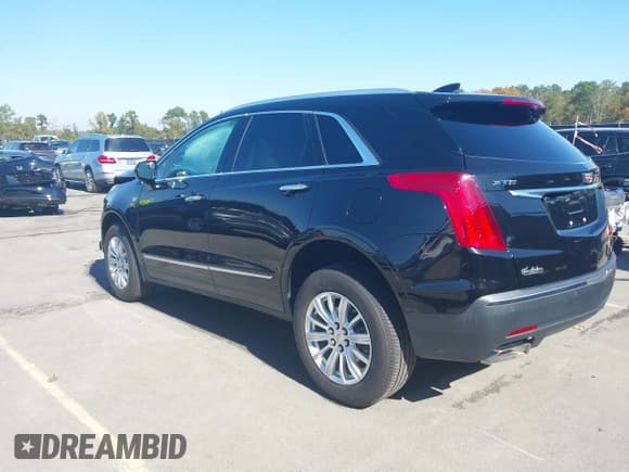 ✅ 2018 Cadillac XT5 FWD • VIN: 1GYKNARS3JZ236542 • Lot: 43582556. Listed on IAAI with 61,452 mi. Free auction sales archive from the USA and detailed vehicle history report at DreamBid. Image 3.
