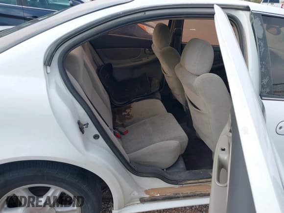 ✅ 2002 Oldsmobile Alero GL1 • VIN: 1G3NL52E22C190713 • Lot: 42108413. Wystawiony na IAAI z przebiegiem 188 534 mil. Bezpłatny archiwum sprzedaży aukcyjnych z USA i szczegółowy raport historii pojazdu na DreamBid. Zdjęcie 8.