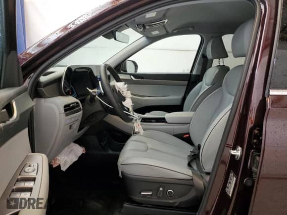 2024 Hyundai Palisade SEL с VIN KM8R24GE2RU782474, выставлен на аукционе Copart как лот 72252664 с пробегом 10 522 миль миль и Чистый • Clean title. История ставок и продаж доступна на DreamBid. Изображение 7.