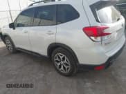 ✅ 2020 Subaru Forester Premium • VIN: JF2SKAJC9LH451646 • Lot: 43331598. Listed on IAAI with 73,636 mi. Free auction sales archive from the USA and detailed vehicle history report at DreamBid. Image 3.