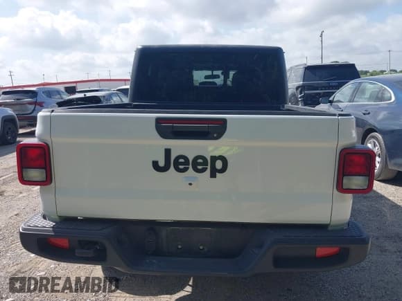 ✅ 2023 Jeep Gladiator Sport S • VIN: 1C6HJTAGXPL539965 • Лот: 42552742. Опубликован ранее на IAAI с пробегом 57 918 миль. Бесплатный доступ к архиву аукционных продаж из США и подробный отчёт об истории автомобиля на DreamBid. Изображение 16.