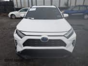 ✅ 2022 Toyota RAV4 Hybrid XLE • VIN: 4T3RWRFV0NU077659 • Lot: 43387394. Wystawiony na IAAI z przebiegiem 49 278 mil. Bezpłatny archiwum sprzedaży aukcyjnych z USA i szczegółowy raport historii pojazdu na DreamBid. Zdjęcie 12.