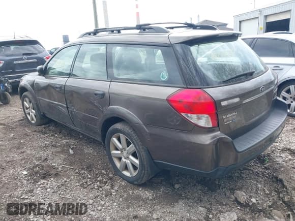 ✅ 2008 Subaru Outback i • VIN: 4S4BP61C687349002 • Lot: 41729539. Listed on IAAI with 173,822 mi. Free auction sales archive from the USA and detailed vehicle history report at DreamBid. Image 12.