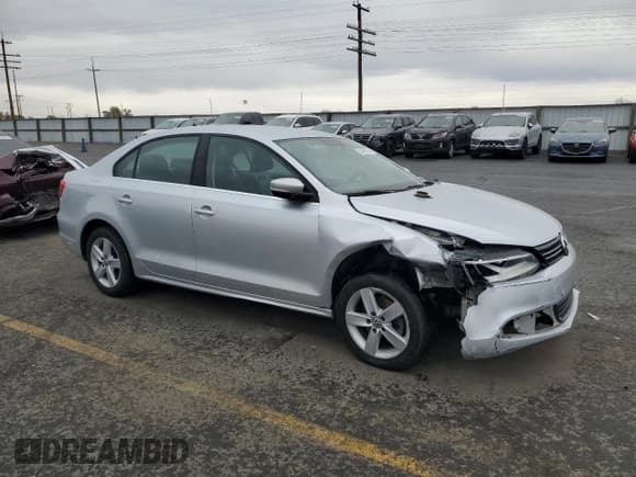 ✅ 2014 Volkswagen Jetta TDI • VIN: 3VWLL7AJ9EM302571 • Lot: 92474935. Listed on Copart with 151,872 mi. Free auction sales archive from the USA and detailed vehicle history report at DreamBid. Image 4.