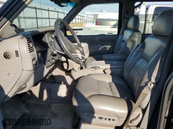 ✅ 1996 Chevrolet Silverado 3500 • VIN: 1GCHK33J8TF013096 • Lot: 83813575. Listed on Copart with 165,563 mi. Free auction sales archive from the USA and detailed vehicle history report at DreamBid. Image 7.