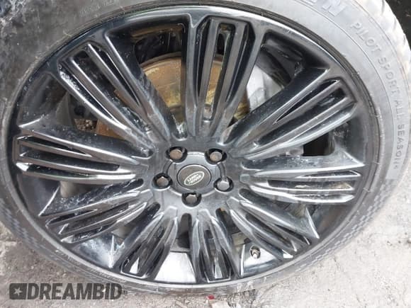 ✅ 2019 Land Rover Range Rover • VIN: SALGS2REXKA545261 • Lot: 41199157. Listed on IAAI with 56,926 mi. Free auction sales archive from the USA and detailed vehicle history report at DreamBid. Image 19.