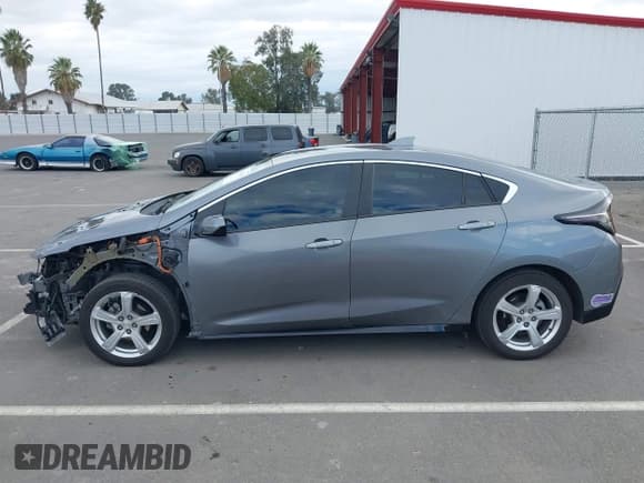 ✅ 2019 Chevrolet Volt LT • VIN: 1G1RC6S56KU115281 • Lot: 43623653. Listed on IAAI with 115,435 mi. Free auction sales archive from the USA and detailed vehicle history report at DreamBid. Image 15.