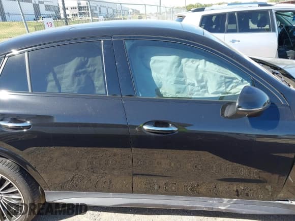 ✅ 2024 Mercedes-Benz GLC 300 • VIN: W1NKJ4HB2RF229849 • Лот: 43479175. Опубликован ранее на IAAI с пробегом 6 487 миль. Бесплатный доступ к архиву аукционных продаж из США и подробный отчёт об истории автомобиля на DreamBid. Изображение 13.