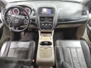 ✅ 2019 Dodge Grand Caravan SXT • VIN: 2C4RDGCG6KR529149 • Лот: 90316015. Опубликован ранее на Copart с пробегом 70 765 миль. Бесплатный доступ к архиву аукционных продаж из США и подробный отчёт об истории автомобиля на DreamBid. Изображение 8.