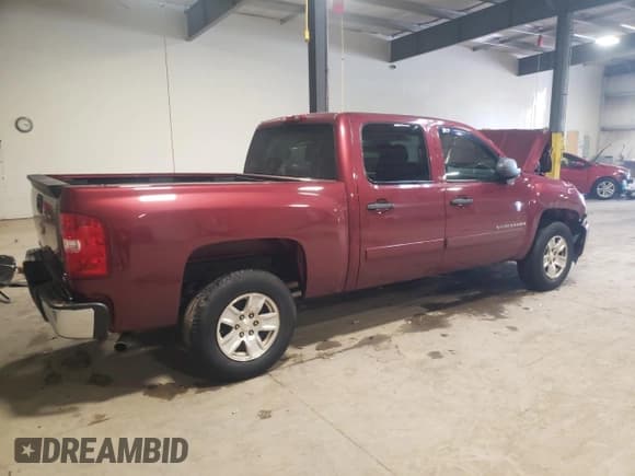 ✅ 2008 Chevrolet Silverado 1500 1LT • VIN: 3GCEC13CX8G277660 • Lot: 71298374. Listed on Copart with 131,747 mi. Free auction sales archive from the USA and detailed vehicle history report at DreamBid. Image 3.