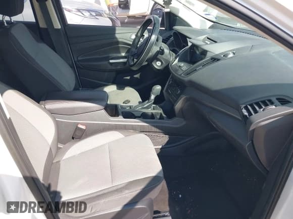 ✅ 2017 Ford Escape SE • VIN: 1FMCU0G99HUA13576 • Лот: 43248591. Опубликован ранее на IAAI с пробегом 97 390 миль. Бесплатный доступ к архиву аукционных продаж из США и подробный отчёт об истории автомобиля на DreamBid. Изображение 5.