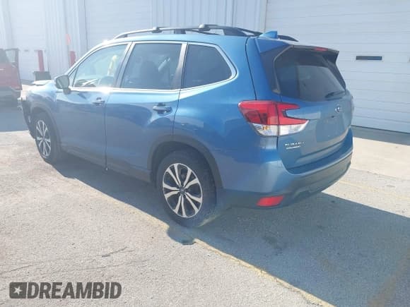 ✅ 2021 Subaru Forester Limited • VIN: JF2SKAUC2MH439576 • Lot: 42179846. Listed on IAAI with 51,312 mi. Free auction sales archive from the USA and detailed vehicle history report at DreamBid. Image 3.