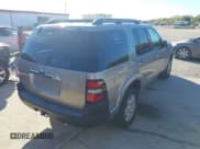 ✅ 2008 Ford Explorer XLT • VIN: 1FMEU63E18UB07000 • Лот: 43682705. Опубликован ранее на IAAI с пробегом 152 963 миль. Бесплатный доступ к архиву аукционных продаж из США и подробный отчёт об истории автомобиля на DreamBid. Изображение 4.