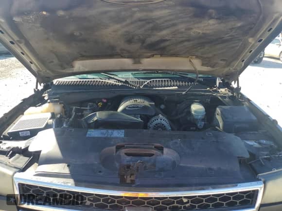 2006 Chevrolet Silverado 1500 LS z VIN 1GCEK19V96Z180314, wystawiony jako Copart lot #74316704 z przebiegiem 304 171 mil mil oraz Szkoda całkowita • Salvage title. Historia ofert i sprzedaży dostępna na DreamBid. Obrazek 11.