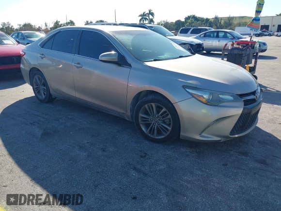 ✅ 2016 Toyota Camry XLE • VIN: 4T1BF1FK7GU170280 • Лот: 43706216. Опубликован ранее на IAAI с пробегом 114 039 миль. Бесплатный доступ к архиву аукционных продаж из США и подробный отчёт об истории автомобиля на DreamBid. Изображение 1.