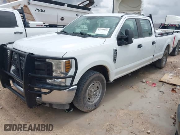 ✅ 2019 Ford F-250 XL • VIN: 1FT7W2A62KEC45366 • Lot: 42549198. Listed on IAAI with 111,729 mi. Free auction sales archive from the USA and detailed vehicle history report at DreamBid. Image 15.