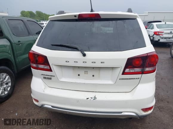 ✅ 2017 Dodge Journey Crossroad Plus • VIN: 3C4PDCGB1HT676533 • Лот: 42105497. Опубликован ранее на IAAI с пробегом 121 287 миль. Бесплатный доступ к архиву аукционных продаж из США и подробный отчёт об истории автомобиля на DreamBid. Изображение 17.