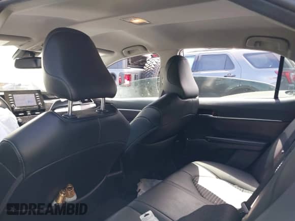 2022 Toyota Camry SE с VIN 4T1T11BK8NU072395, выставлен на аукционе IAAI как лот 42283425 с пробегом 39 347 миль миль и . История ставок и продаж доступна на DreamBid. Изображение 18.