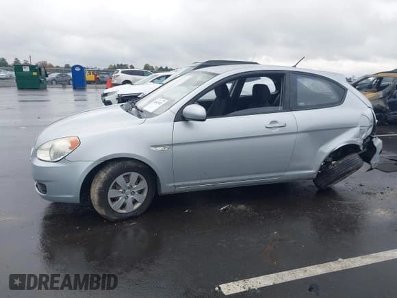 ✅ 2010 Hyundai Accent GS • VIN: KMHCM3AC4AU169231 • Lot: 43602923. Listed on IAAI with 90,627 mi. Free auction sales archive from the USA and detailed vehicle history report at DreamBid. Image 14.