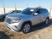 ✅ 2021 Volkswagen Atlas SE • VIN: 1V2HR2CA7MC574610 • Лот: 43615732. Опубликован ранее на IAAI с пробегом 124 552 миль. Бесплатный доступ к архиву аукционных продаж из США и подробный отчёт об истории автомобиля на DreamBid. Изображение 2.