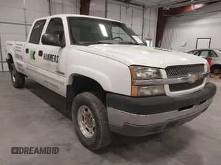 ✅ 2004 Chevrolet Silverado 2500HD LS • VIN: 1GCHK23U24F211730 • Lot: 41813940. Wystawiony na IAAI z przebiegiem 215 576 mil. Bezpłatny archiwum sprzedaży aukcyjnych z USA i szczegółowy raport historii pojazdu na DreamBid. Zdjęcie 1.